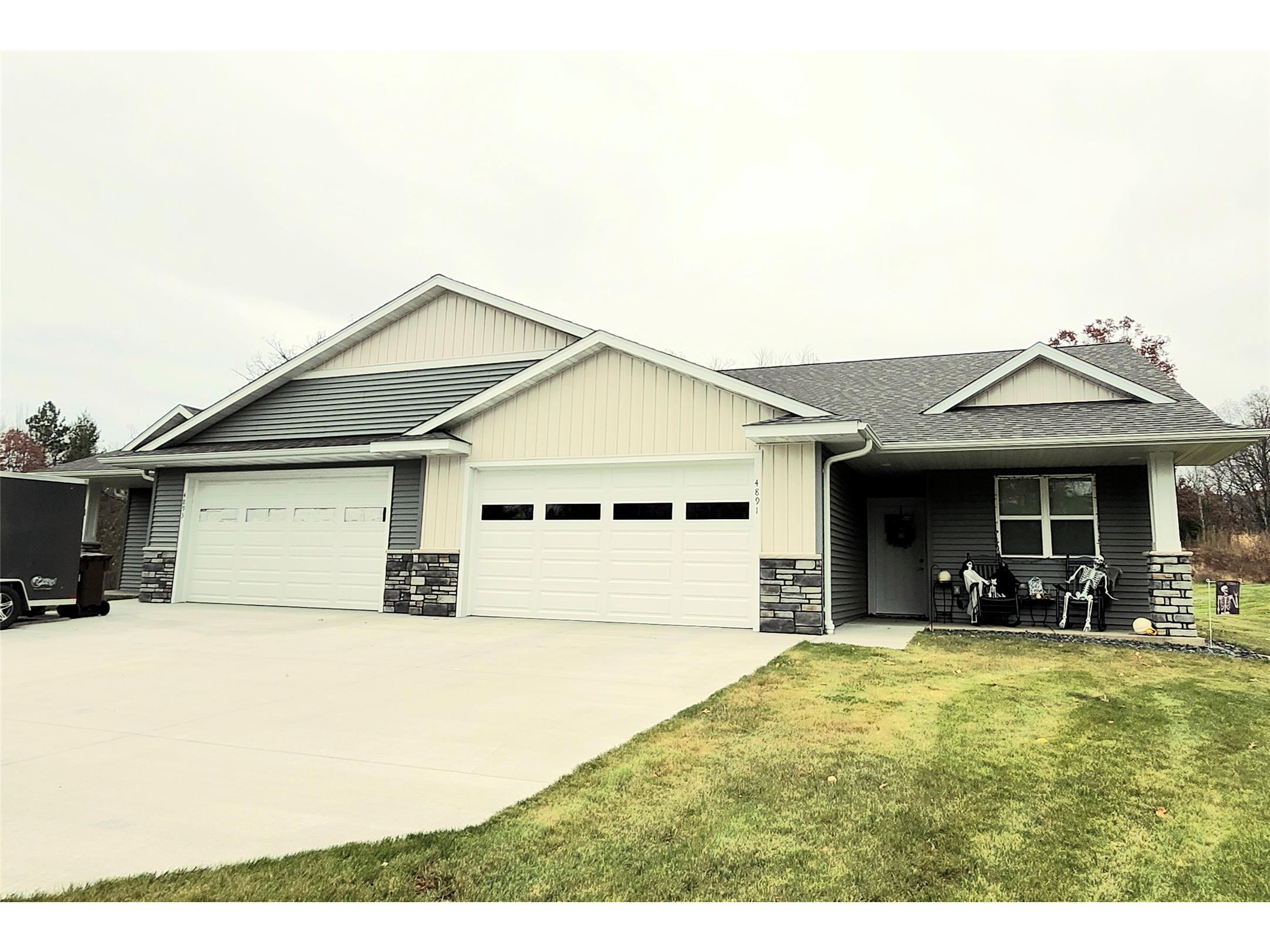 4891-4893 190th Street #1 & 2 Chippewa Falls WI 54729 1600127 image1