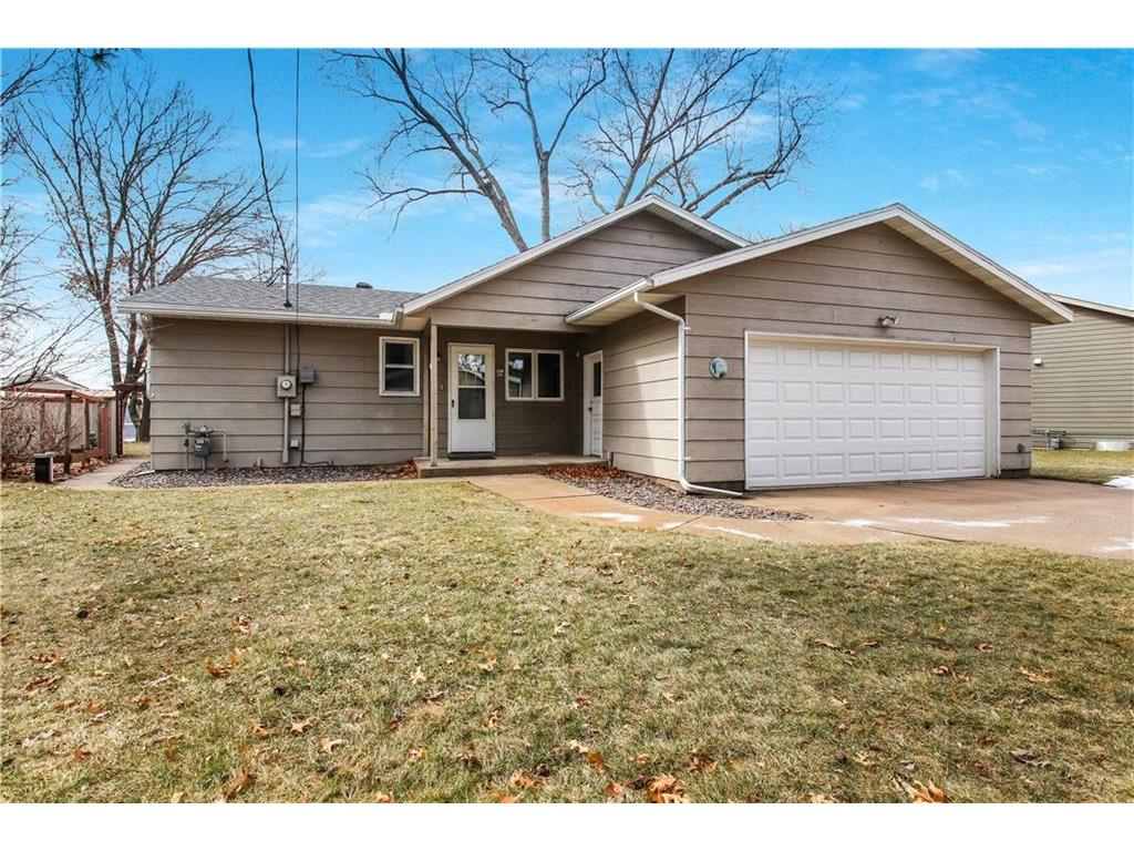 4915 N Shore Drive, Eau Claire, WI, 54703 MLS 1580431 Edina Realty