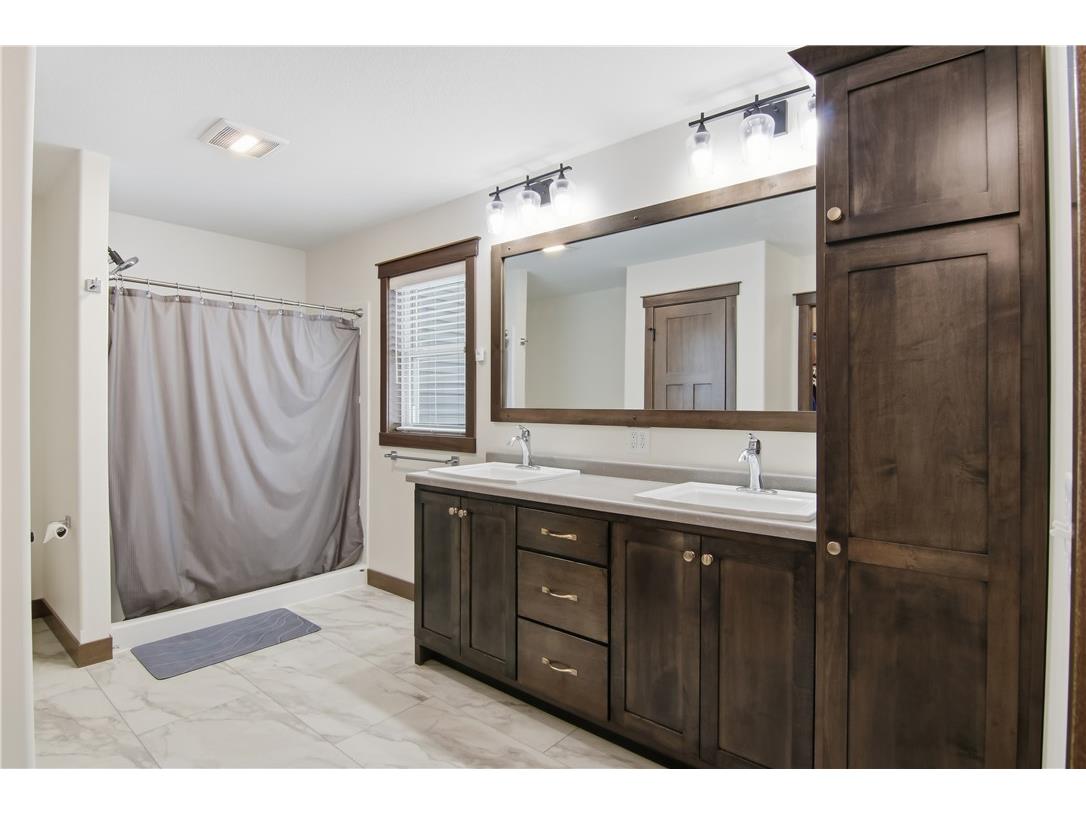 4919 Woodlands Drive Eau Claire WI 54703 1598652 image12