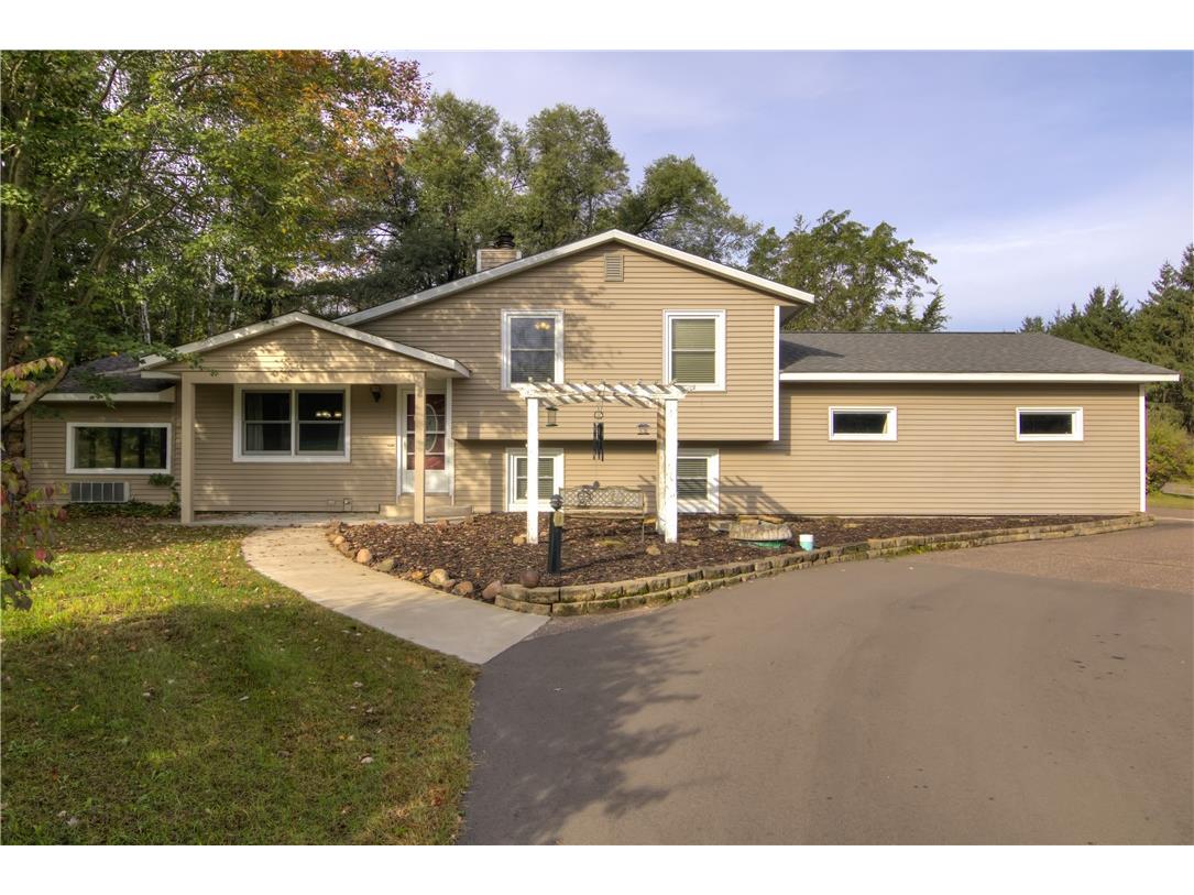 4983 S Lowes Creek Road Eau Claire WI 54701 1596230 image1