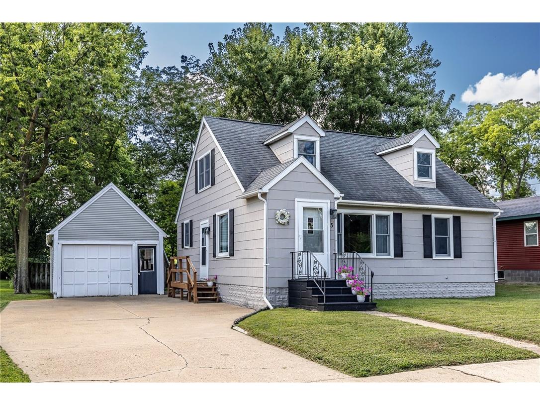 5 S 11th Street Black River Falls WI 54615 1594389 image1