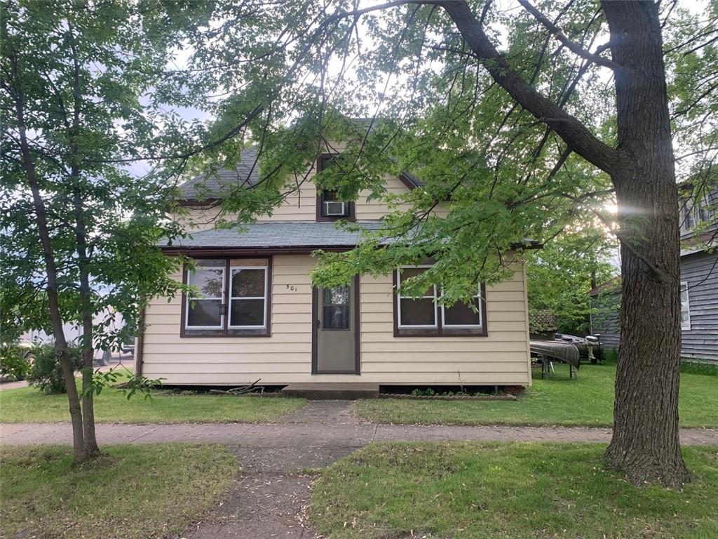 501 Pine Street Colfax WI 54730 1579820 image1