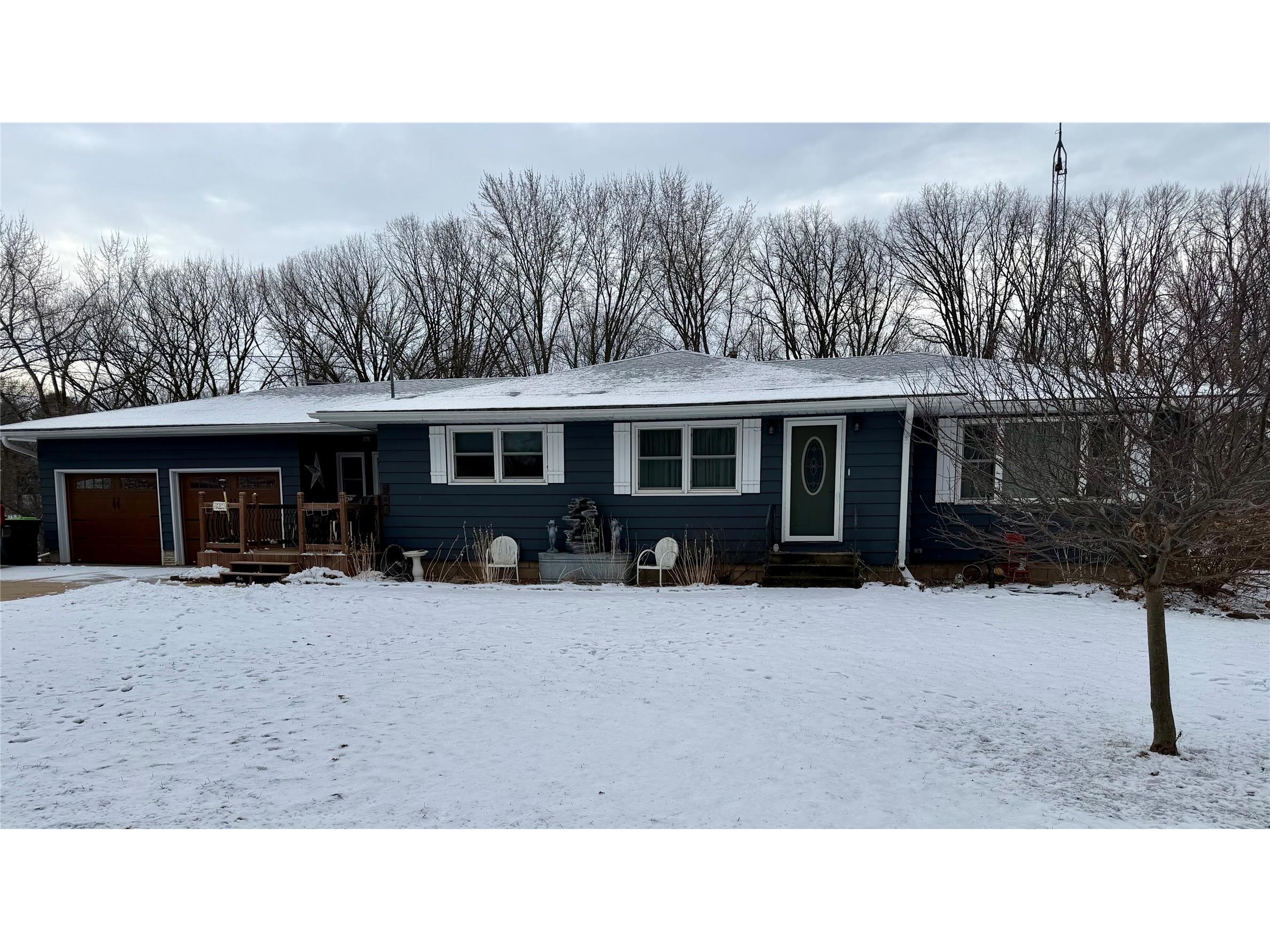 501 W Yellow Street Cadott WI 54727 - Yellow 1599173 image1