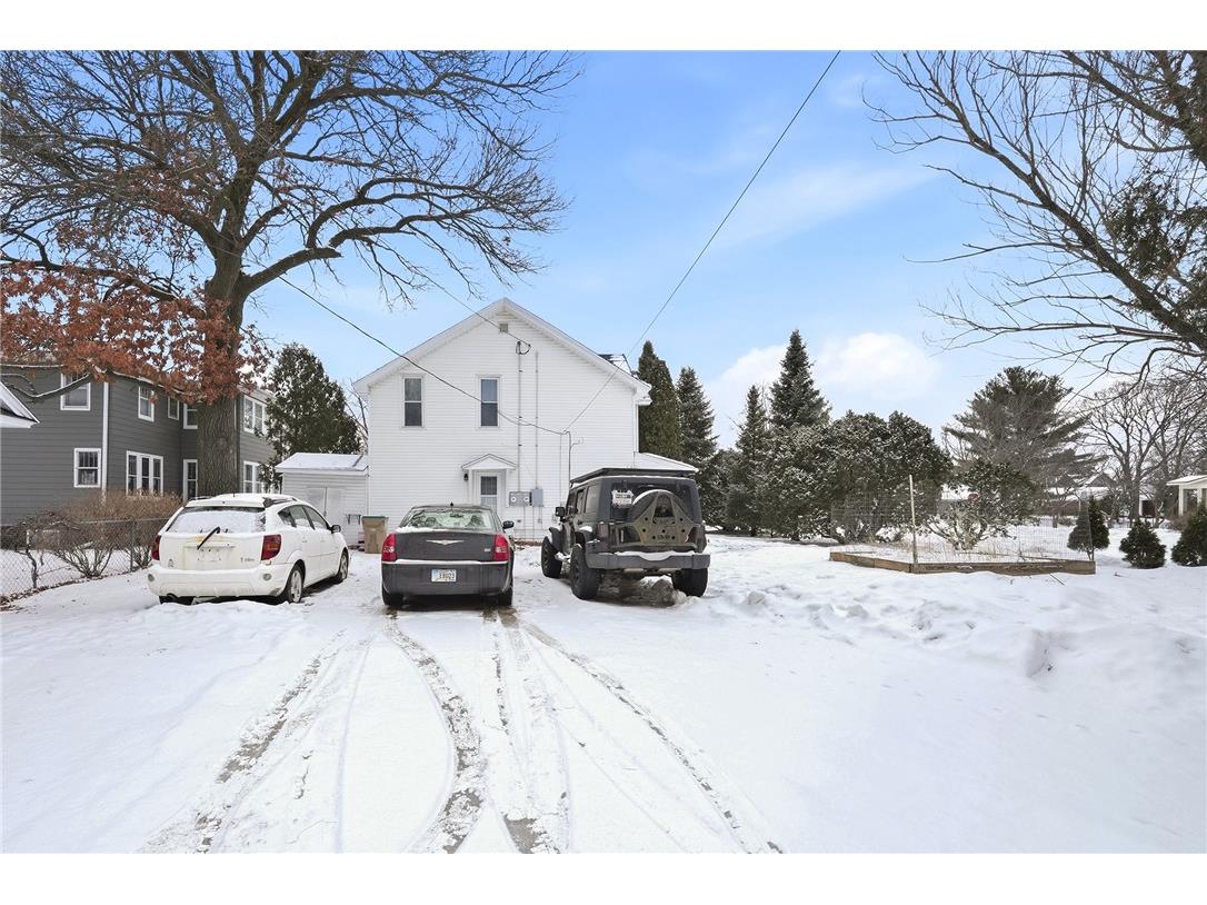505 W Willow #1-2 Chippewa Falls WI 54729 1597972 image5