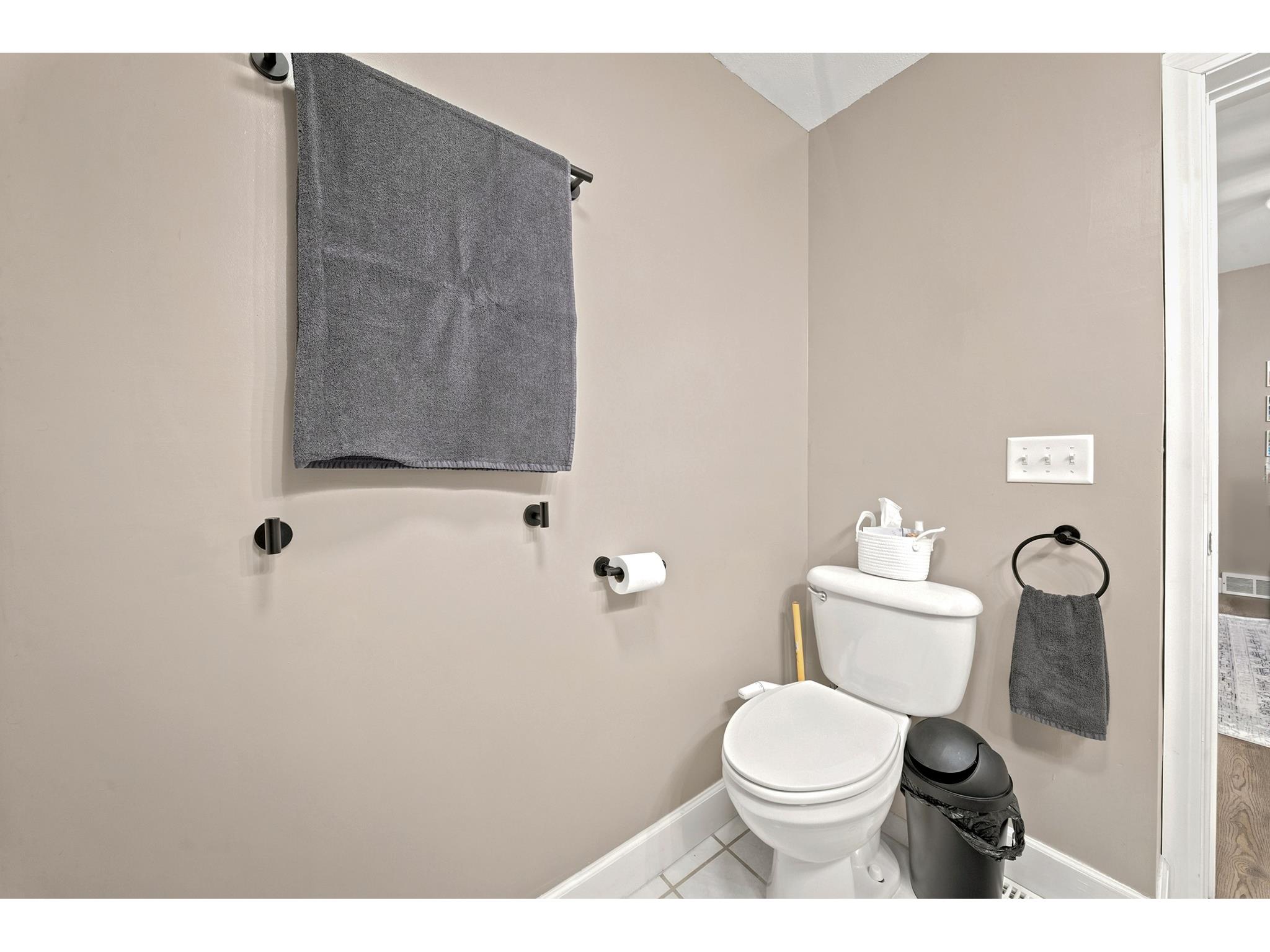 506 E Grant Street Augusta WI 54722 1602033 image33
