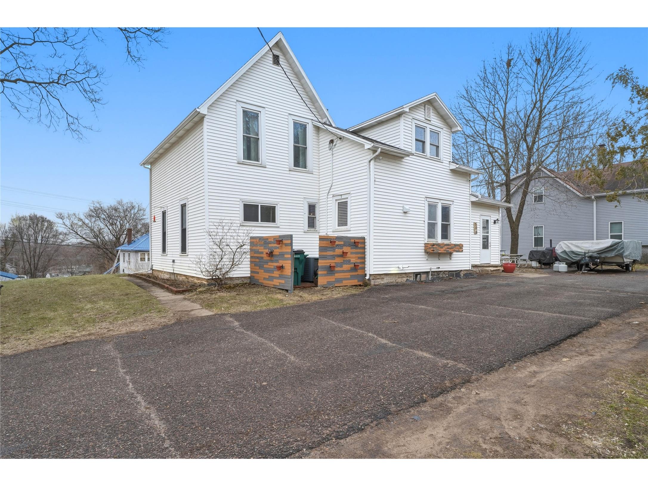 506 Pitt Street Eau Claire WI 54703 1599493 image4