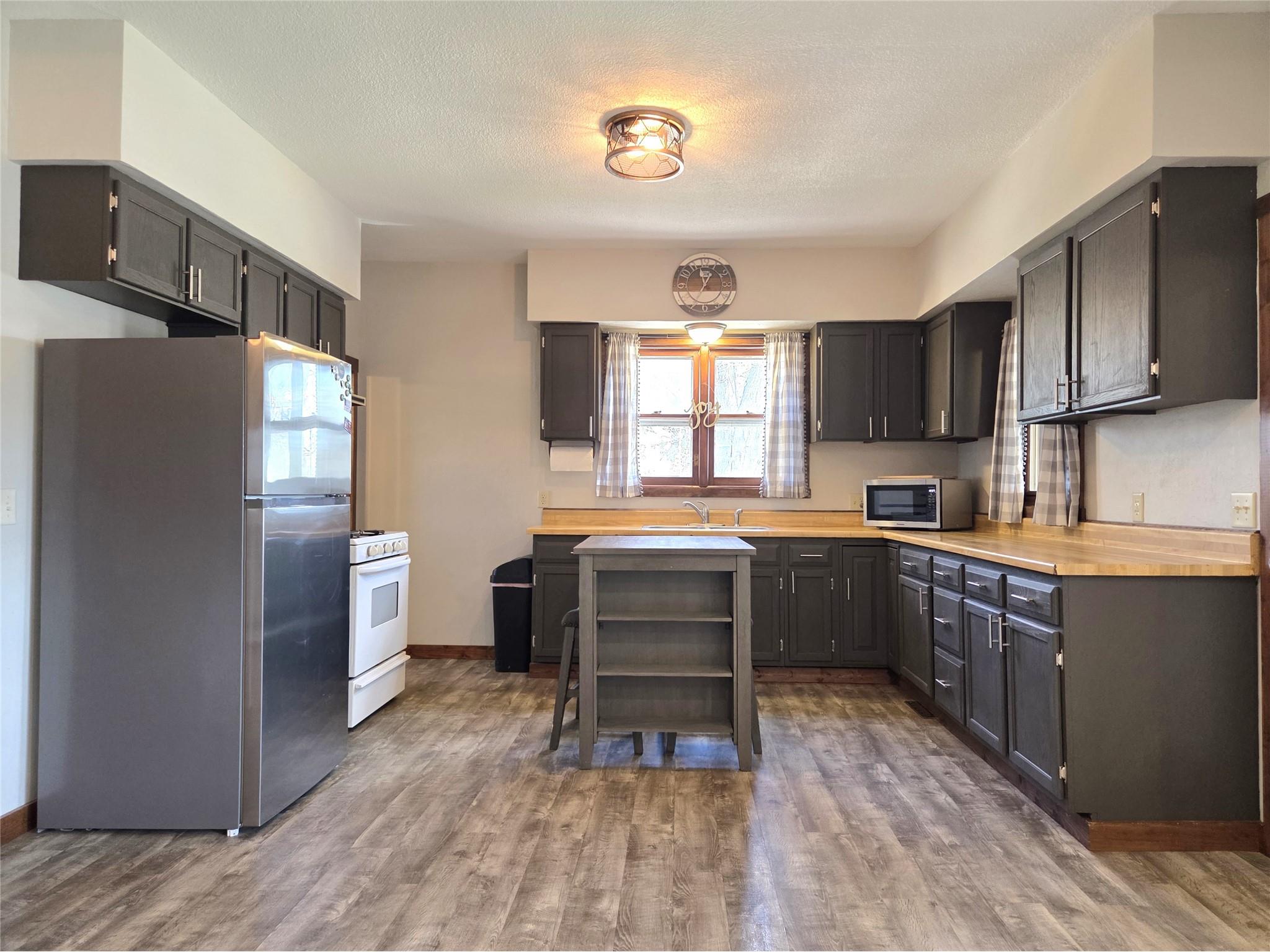 509 Arlington Avenue Cameron WI 54822 1601048 image8