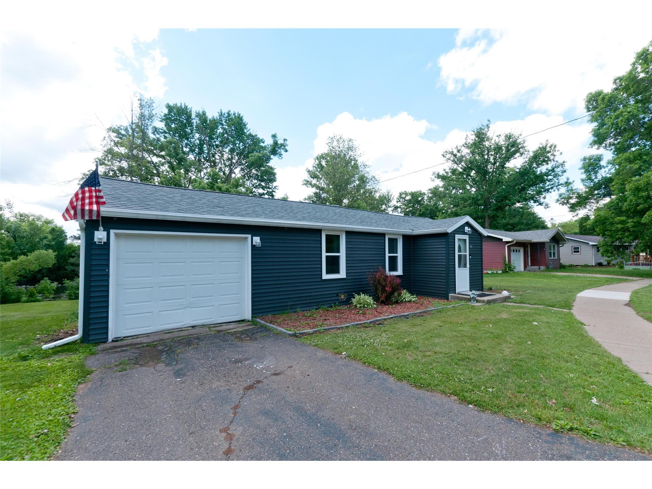511 Hatten Avenue Rice Lake WI 54868 - Red Cedar 1602355 image2