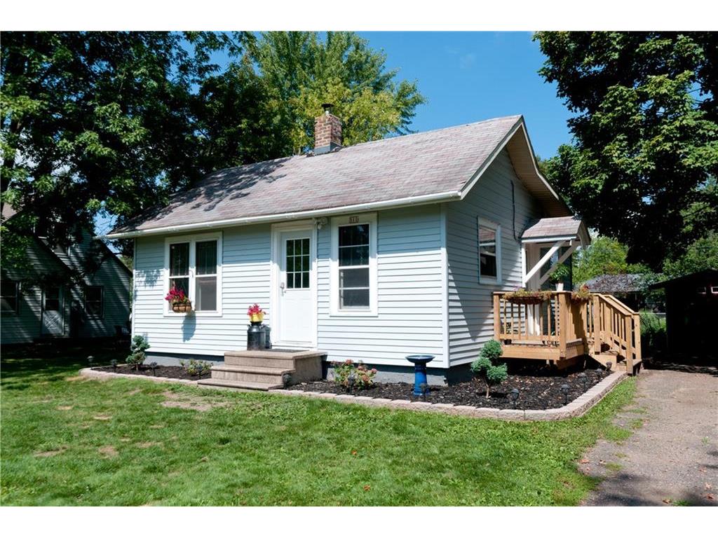 511 W Douglas Street, Rice Lake, WI, 54868 MLS 1568125 Edina Realty