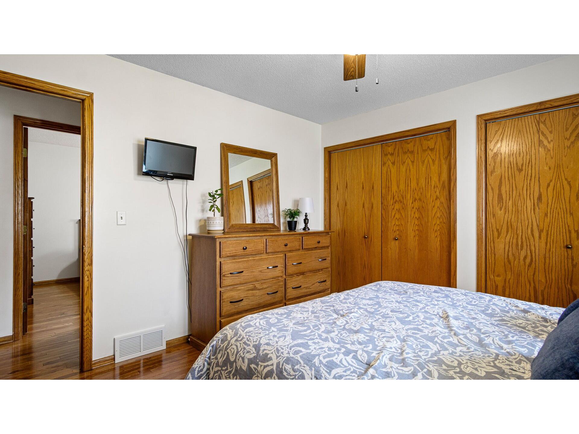 512 Windsor Forest Drive Altoona WI 54720 1599935 image15
