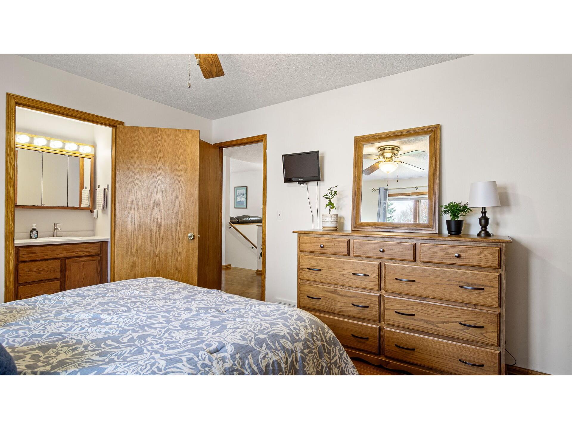 512 Windsor Forest Drive Altoona WI 54720 1599935 image16