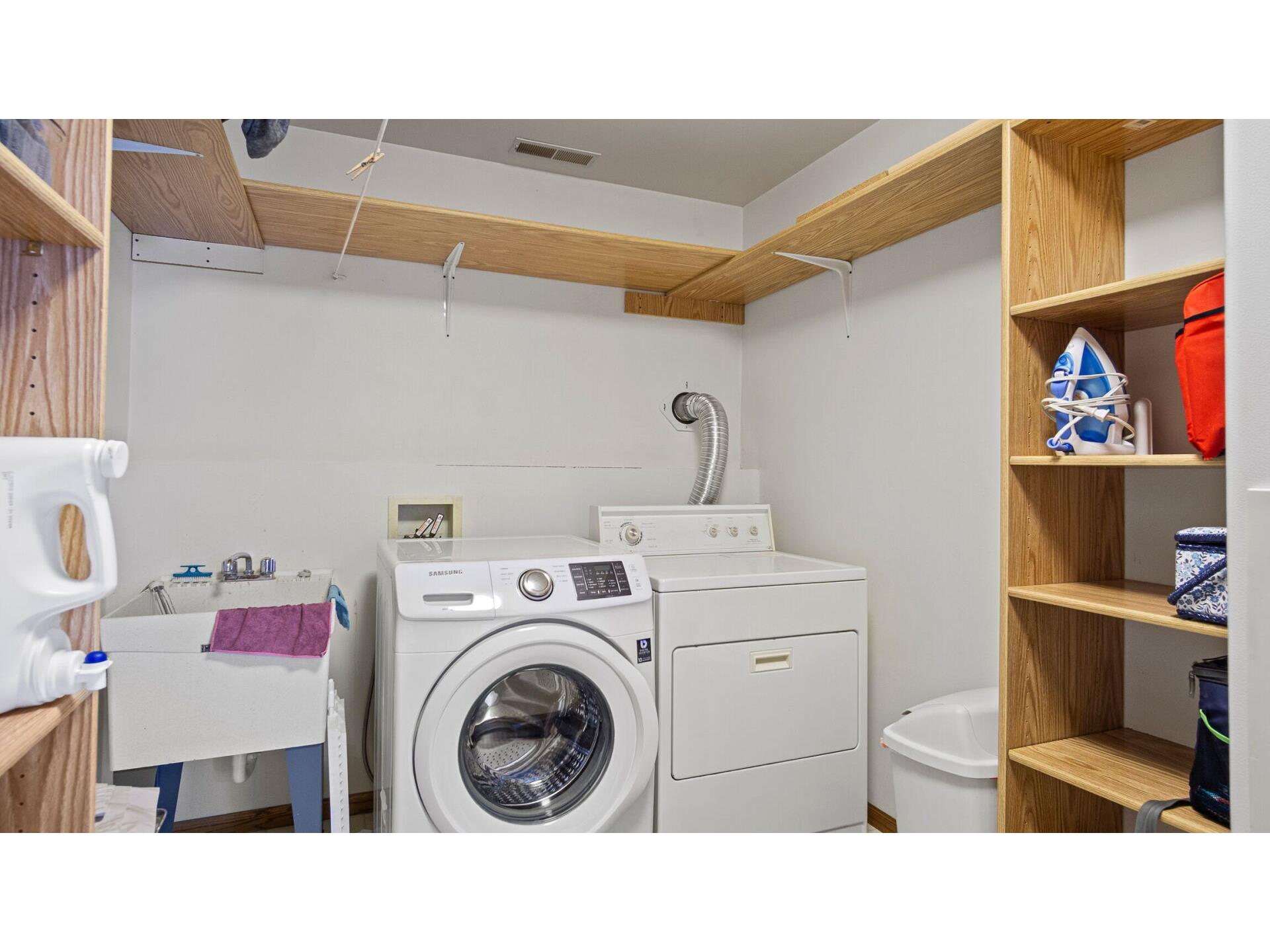 512 Windsor Forest Drive Altoona WI 54720 1599935 image28