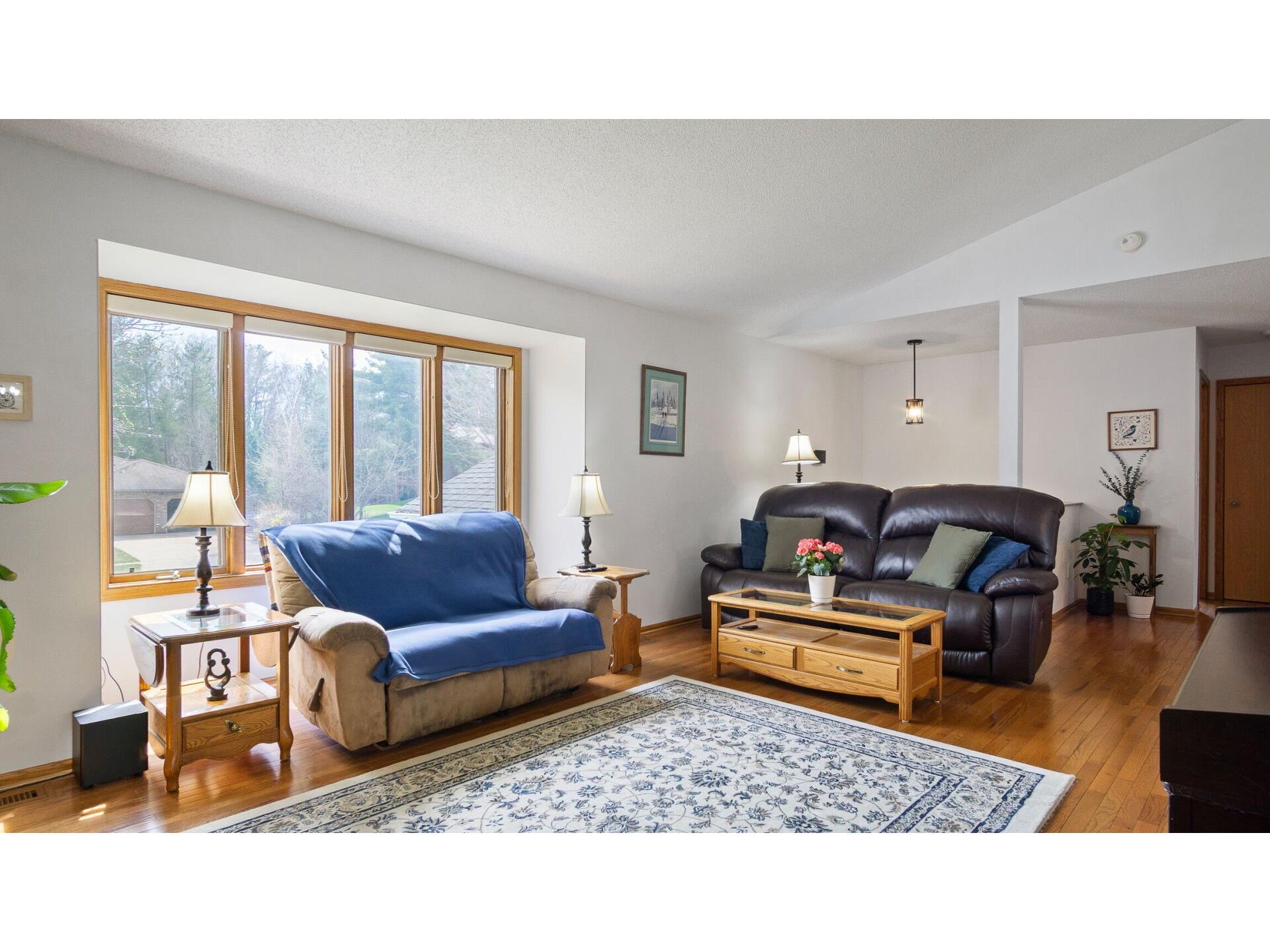 512 Windsor Forest Drive Altoona WI 54720 1599935 image7
