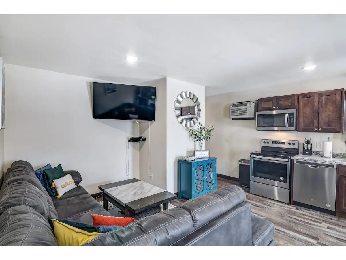 515 Putnam Street Eau Claire WI 54703 1602933 image6