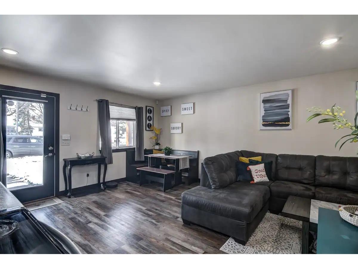 515 Putnam Street Eau Claire WI 54703 1602933 image9