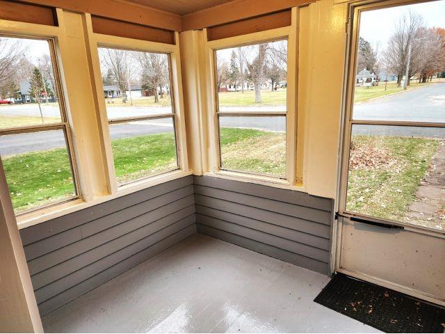 515 S 5th Street Luck WI 54853 1596994 image23