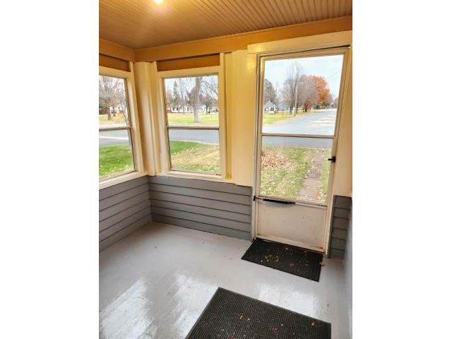 515 S 5th Street Luck WI 54853 1596994 image24