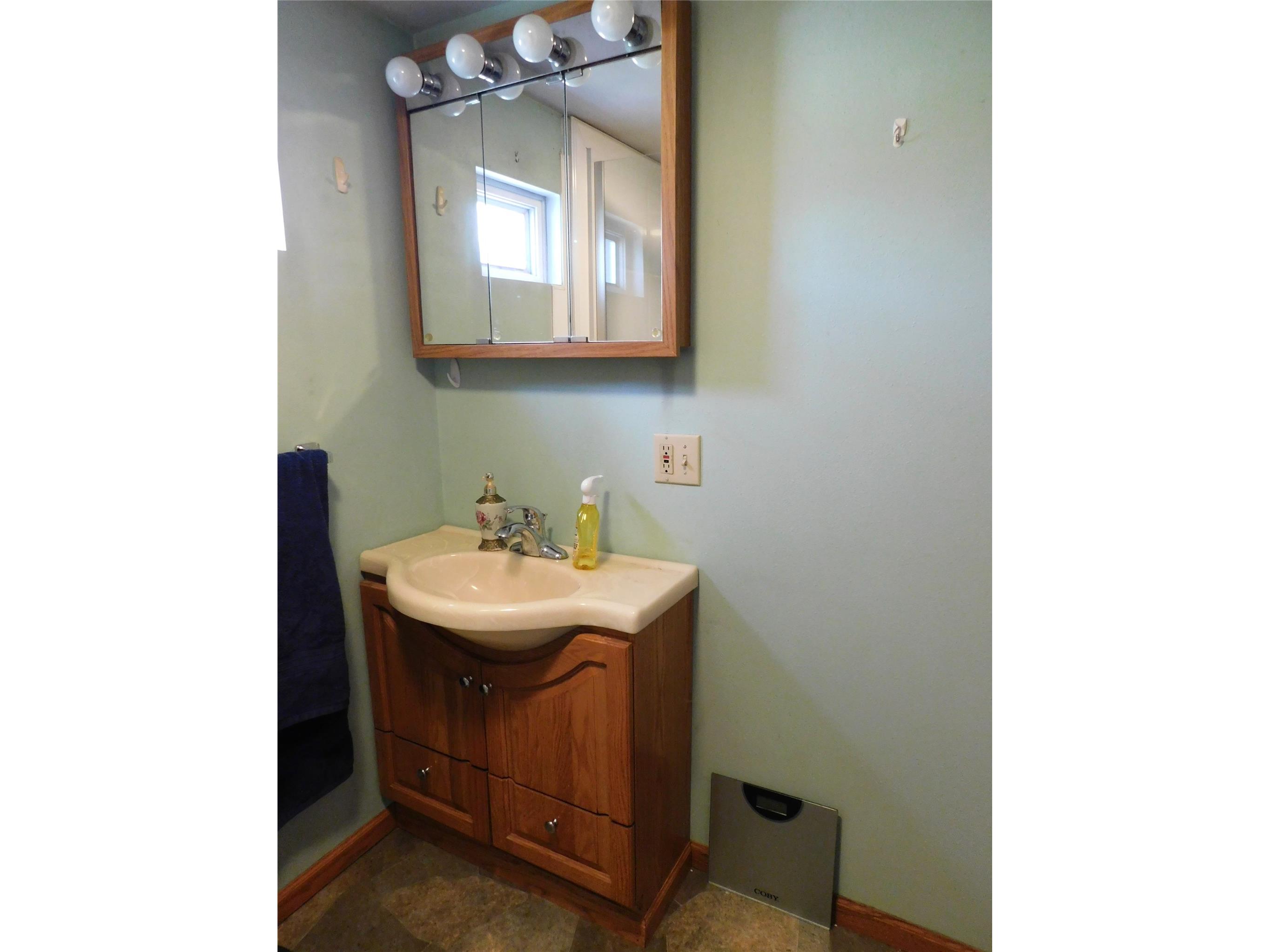 516 Grand Avenue Hawkins WI 54530 1601225 image10