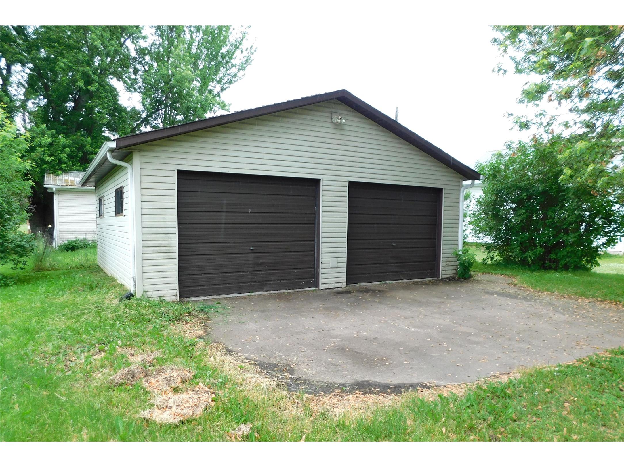 516 Grand Avenue Hawkins WI 54530 1601225 image21
