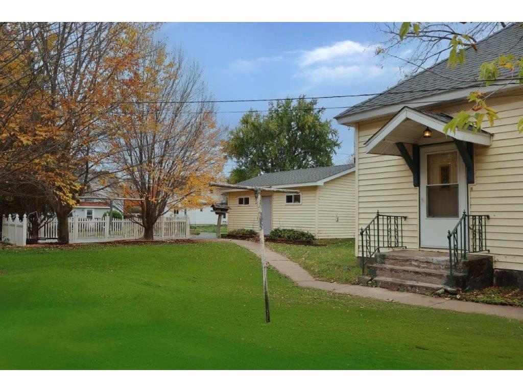 516 Lake Avenue E Ladysmith WI 54848 1596541 image2