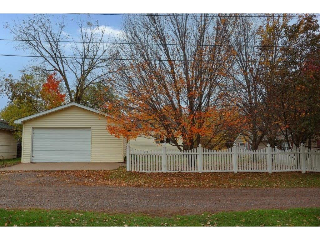 516 Lake Avenue E Ladysmith WI 54848 1596541 image25