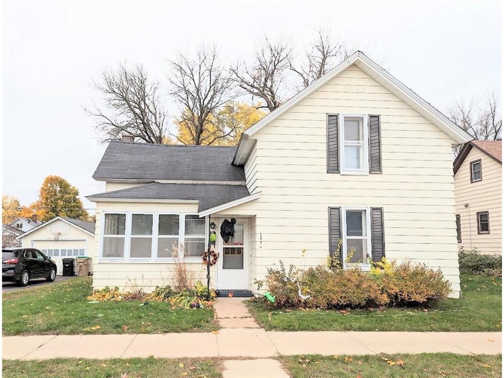 517 W Spruce Street, Chippewa Falls, WI, 54729 MLS 1578051 Edina