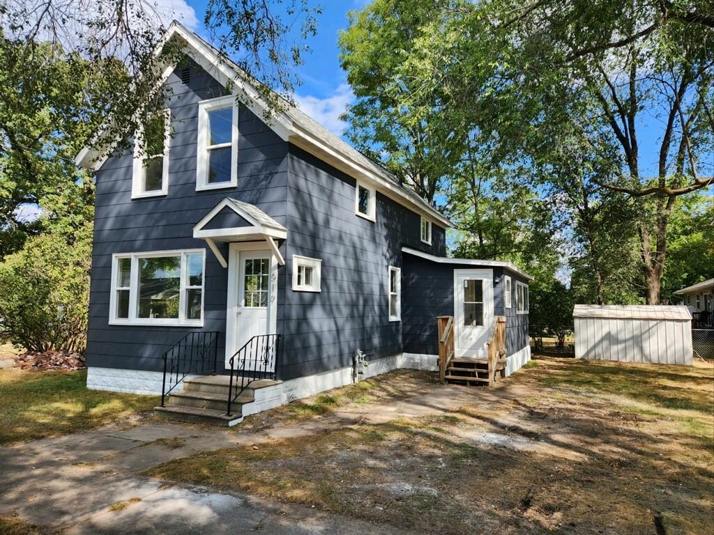 519 1st Street E Altoona WI 54720 1576922 image1