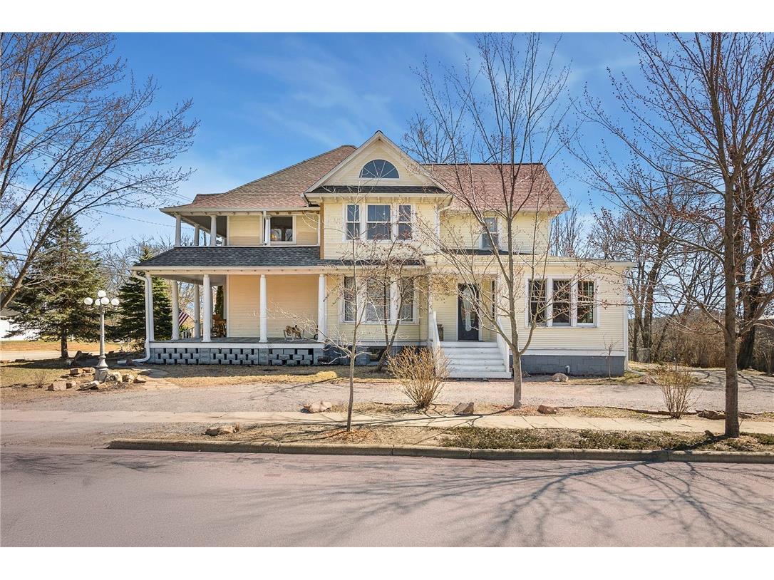 520 Pierce Street Black River Falls WI 54615 1590297 image1