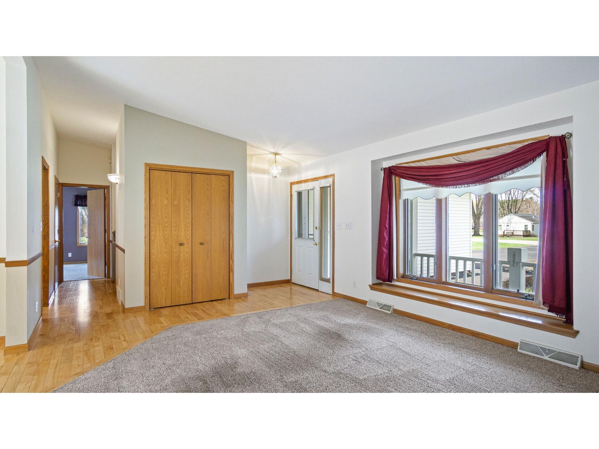 5211 E Hamilton Avenue Eau Claire WI 54701 1600062 image11
