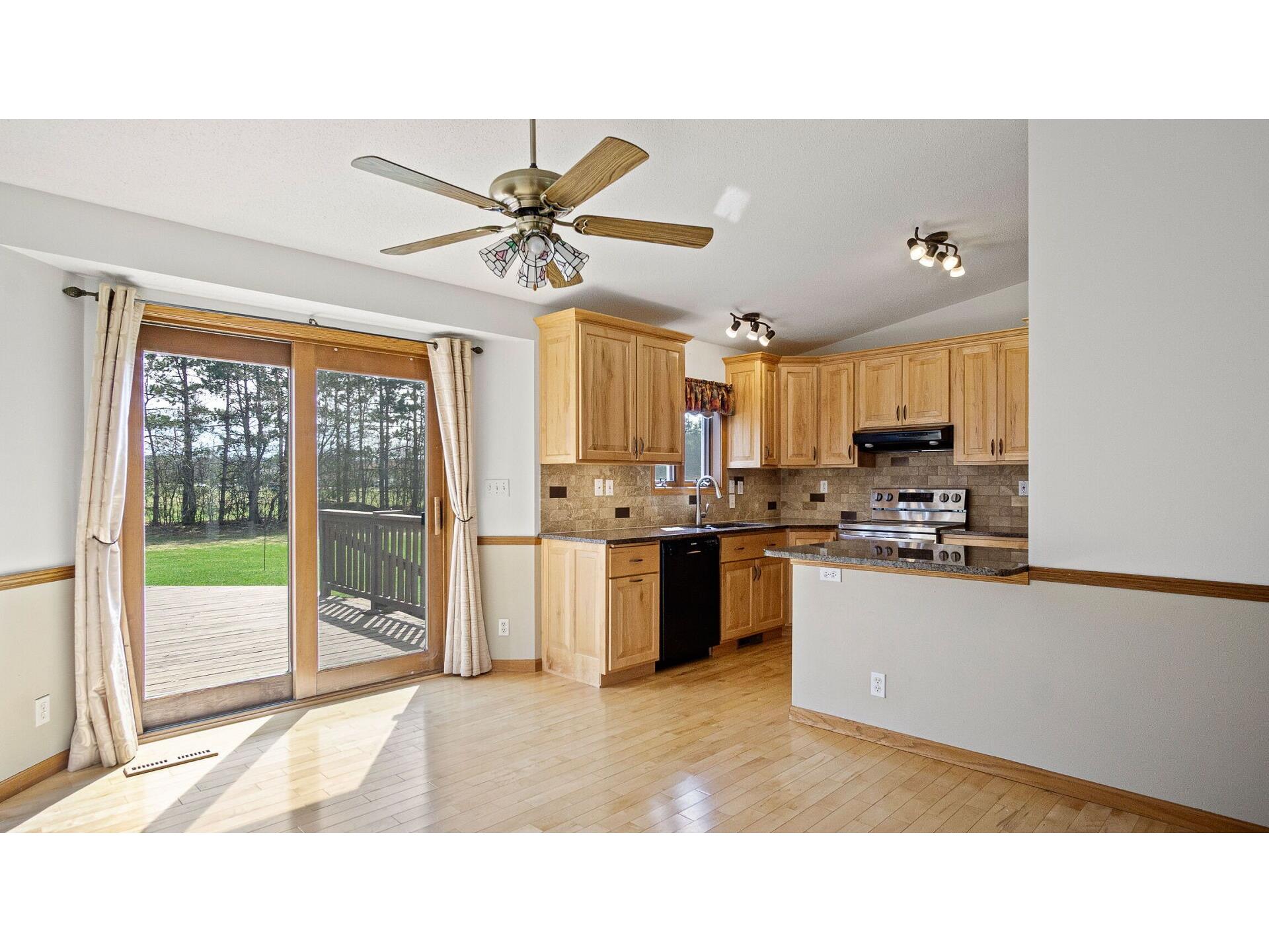 5211 E Hamilton Avenue Eau Claire WI 54701 1600062 image18