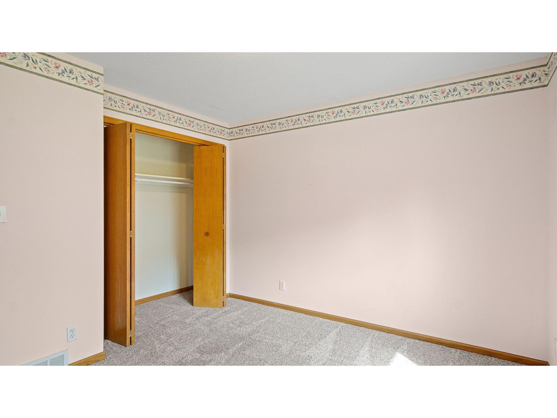 5211 E Hamilton Avenue Eau Claire WI 54701 1600062 image21