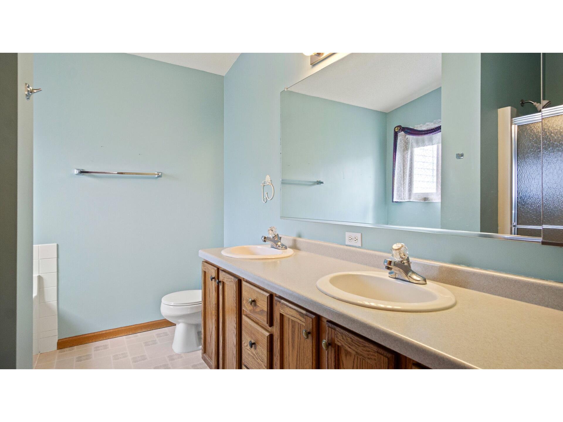 5211 E Hamilton Avenue Eau Claire WI 54701 1600062 image28
