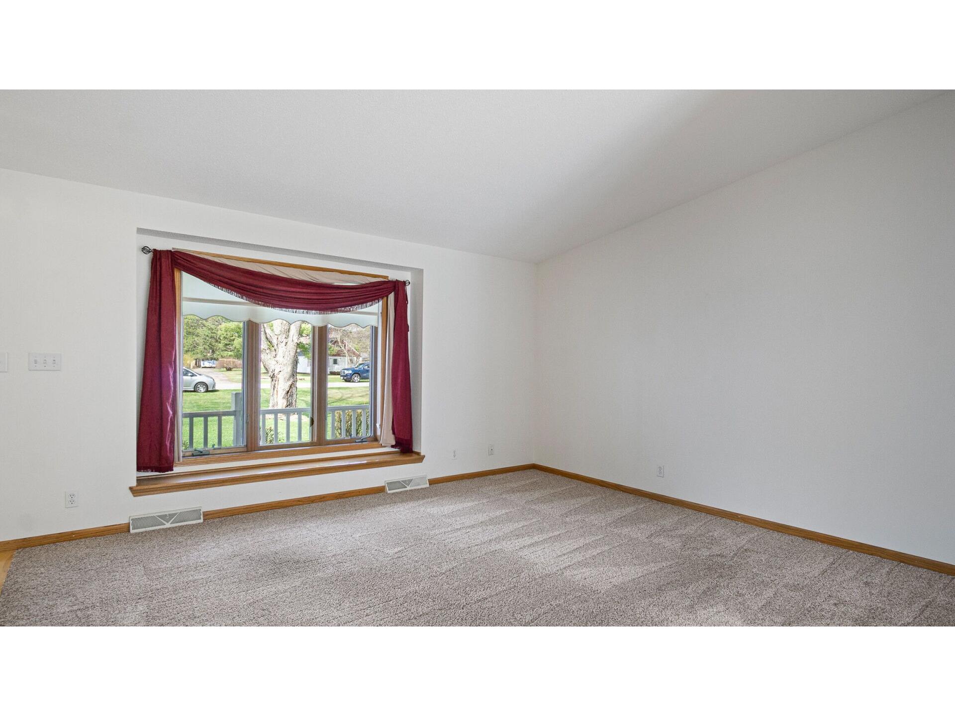 5211 E Hamilton Avenue Eau Claire WI 54701 1600062 image9