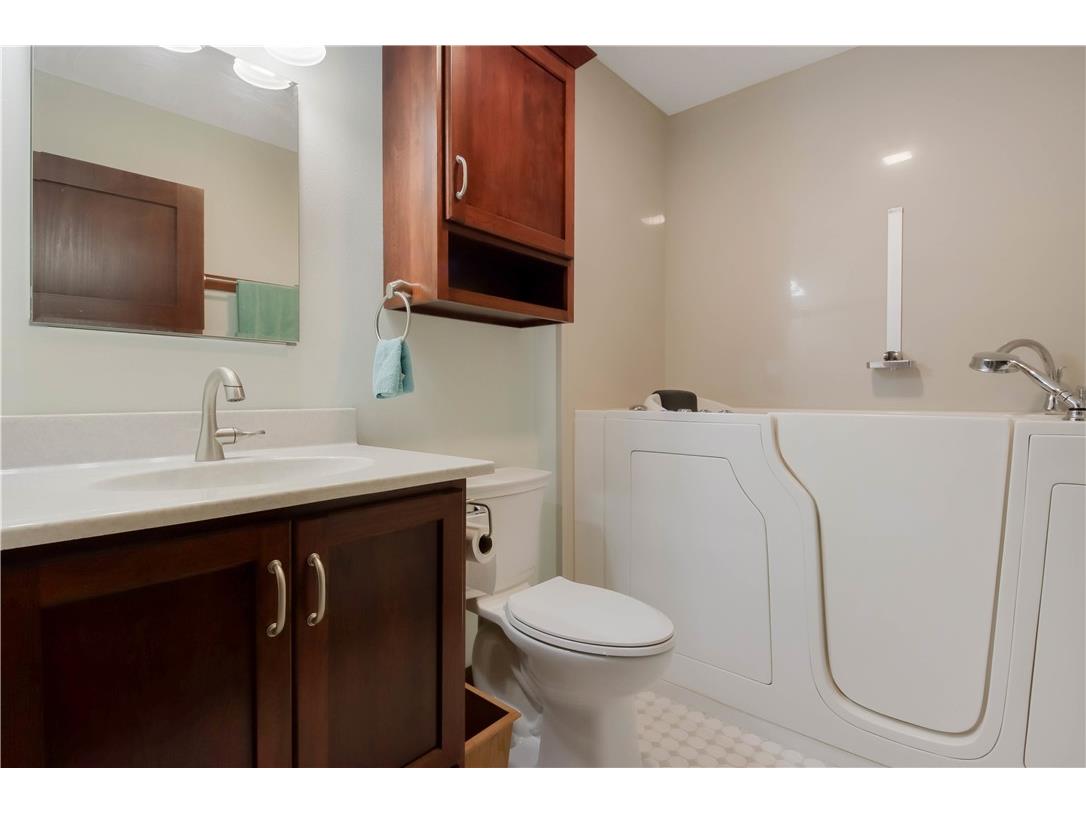 5217 E Hamilton Avenue Eau Claire WI 54701 1597061 image21