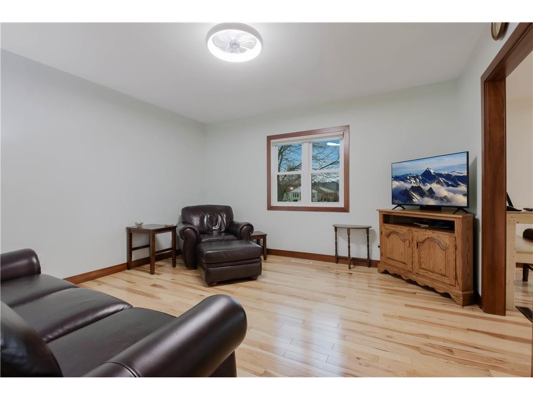 5217 E Hamilton Avenue Eau Claire WI 54701 1597061 image9