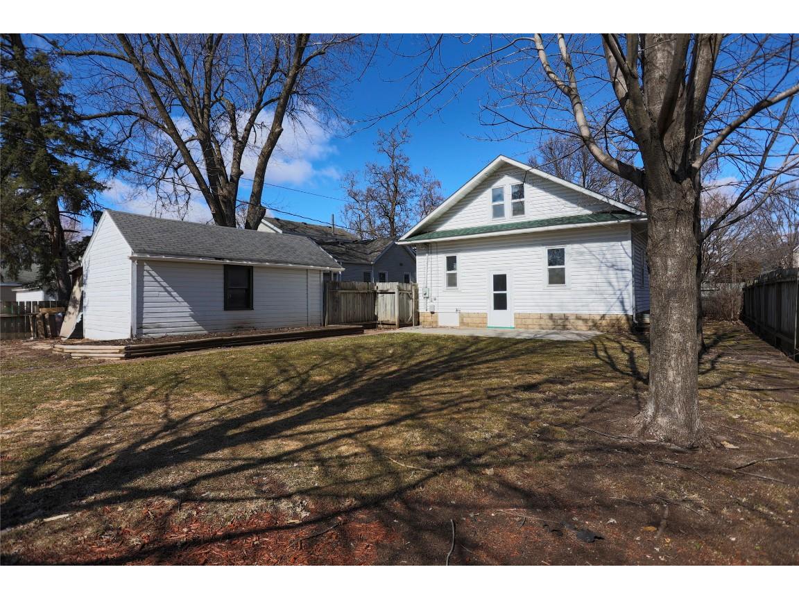 522 E Walnut Street River Falls WI 54022 1599158 image11