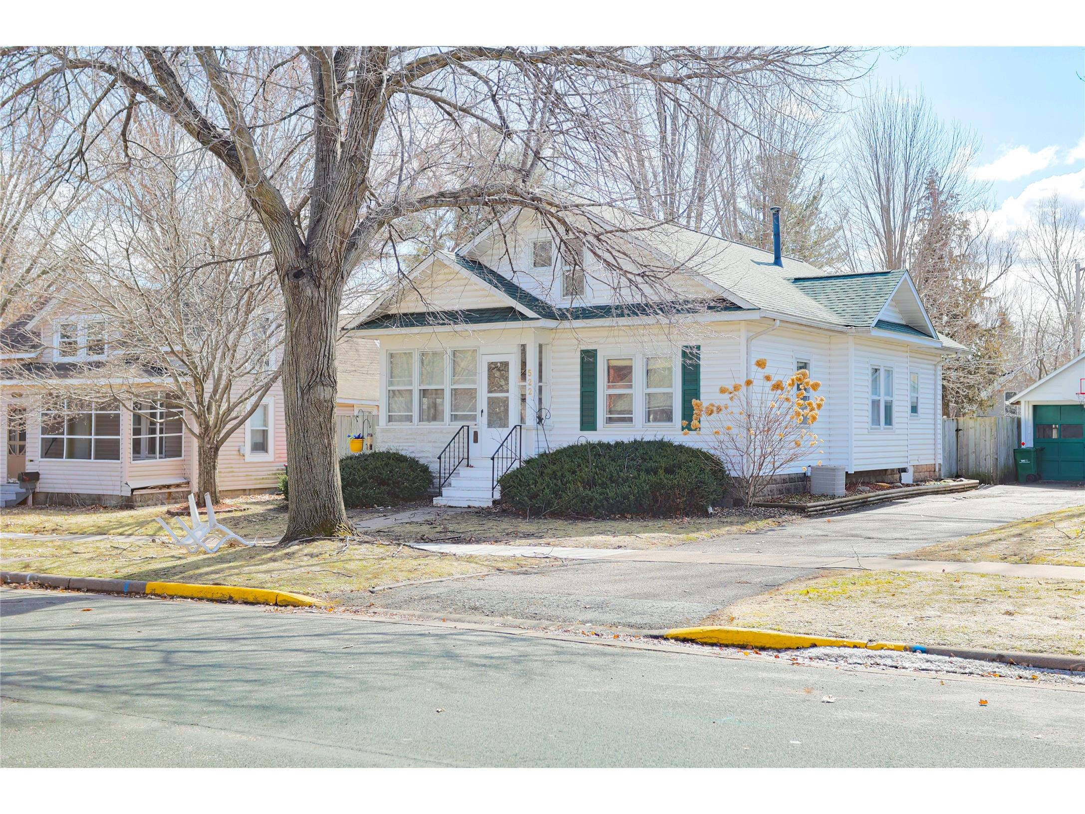 522 E Walnut Street River Falls WI 54022 1599158 image3