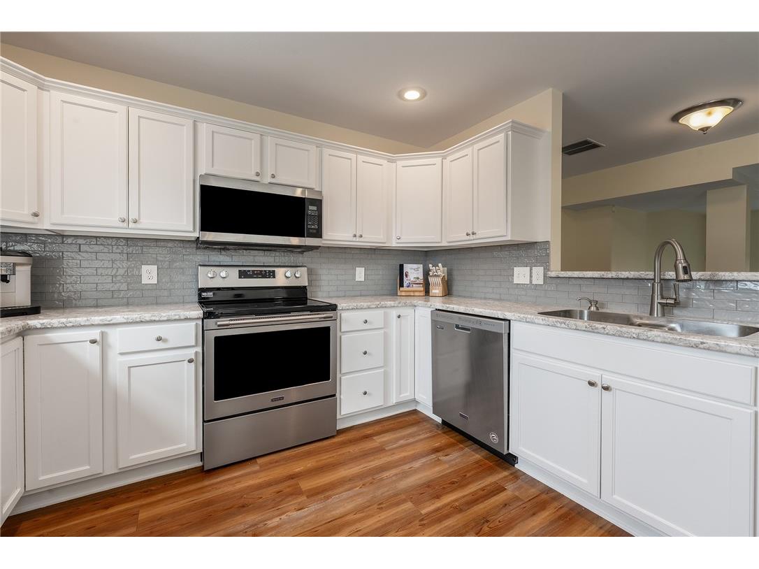 5221 Stonewood Drive Eau Claire WI 54703 1594289 image11