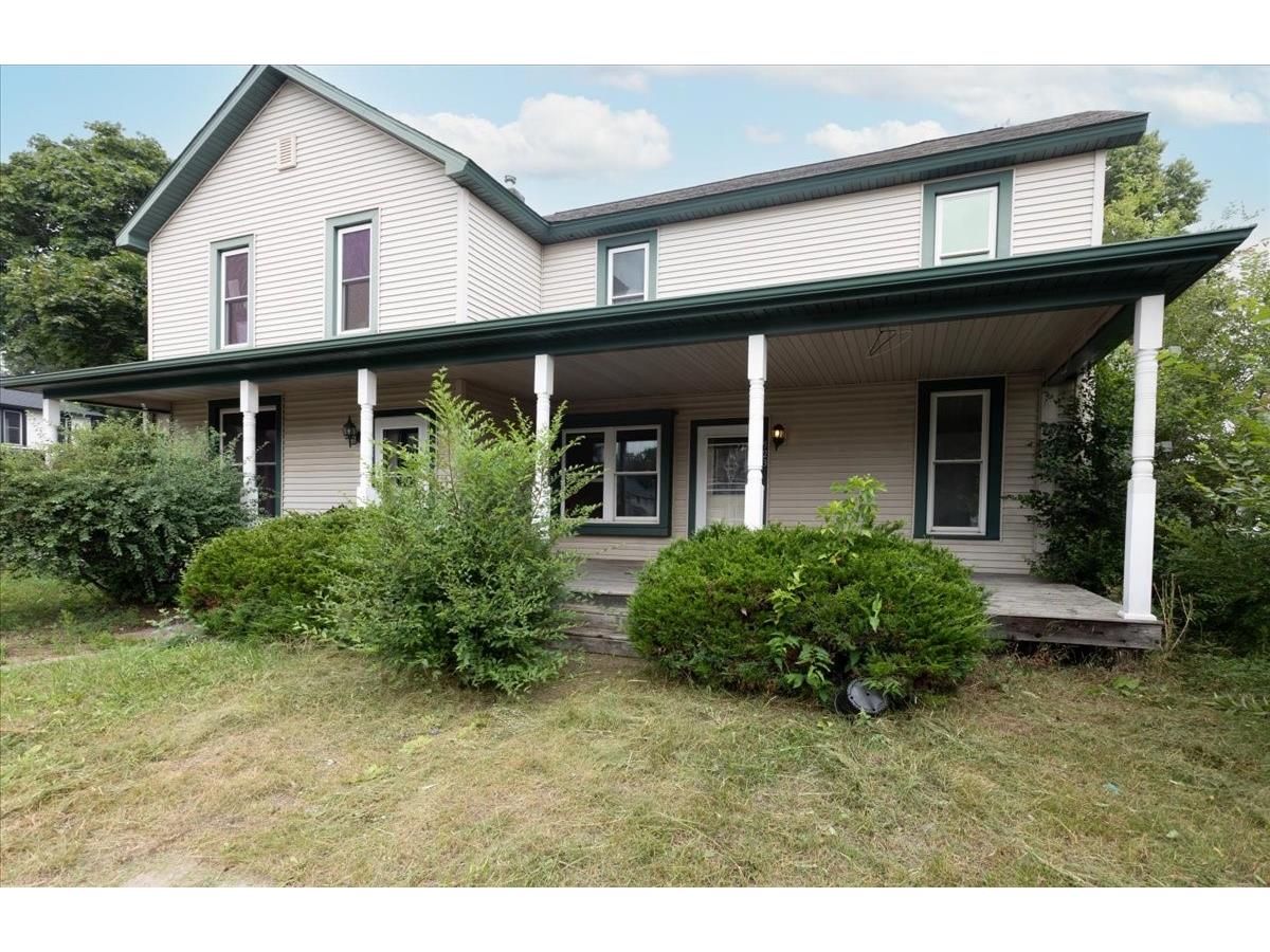 523-525 Bay Street #2 Chippewa Falls WI 54729 1603406 image1