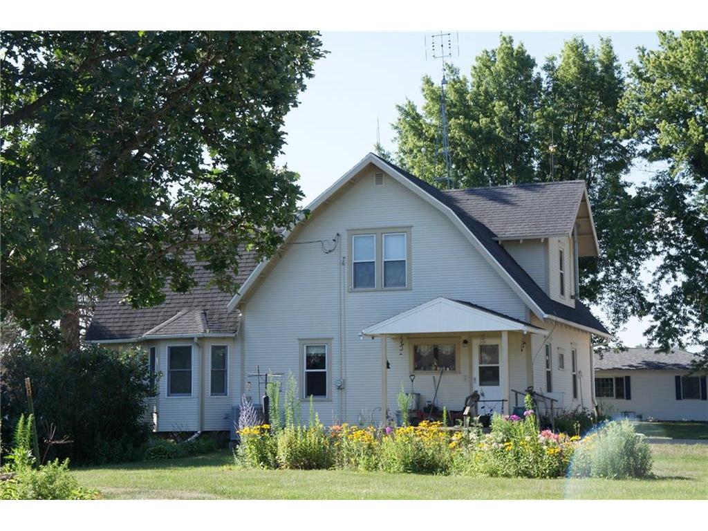 526 Parker Avenue, Mondovi, WI, 54755 MLS 1568142 Edina Realty