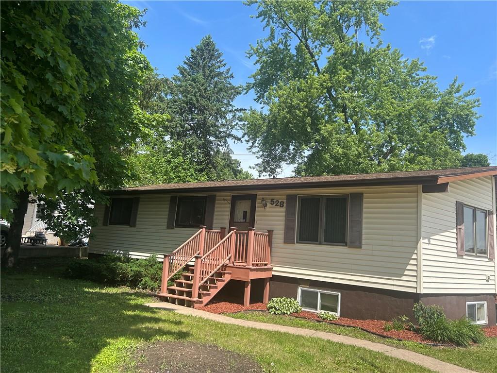 528 Pine Street Glenwood City WI 54013 1582825 image1