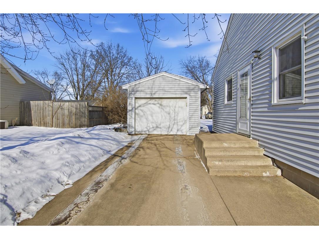 528 W Elm Street Chippewa Falls WI 54729 1598198 image23