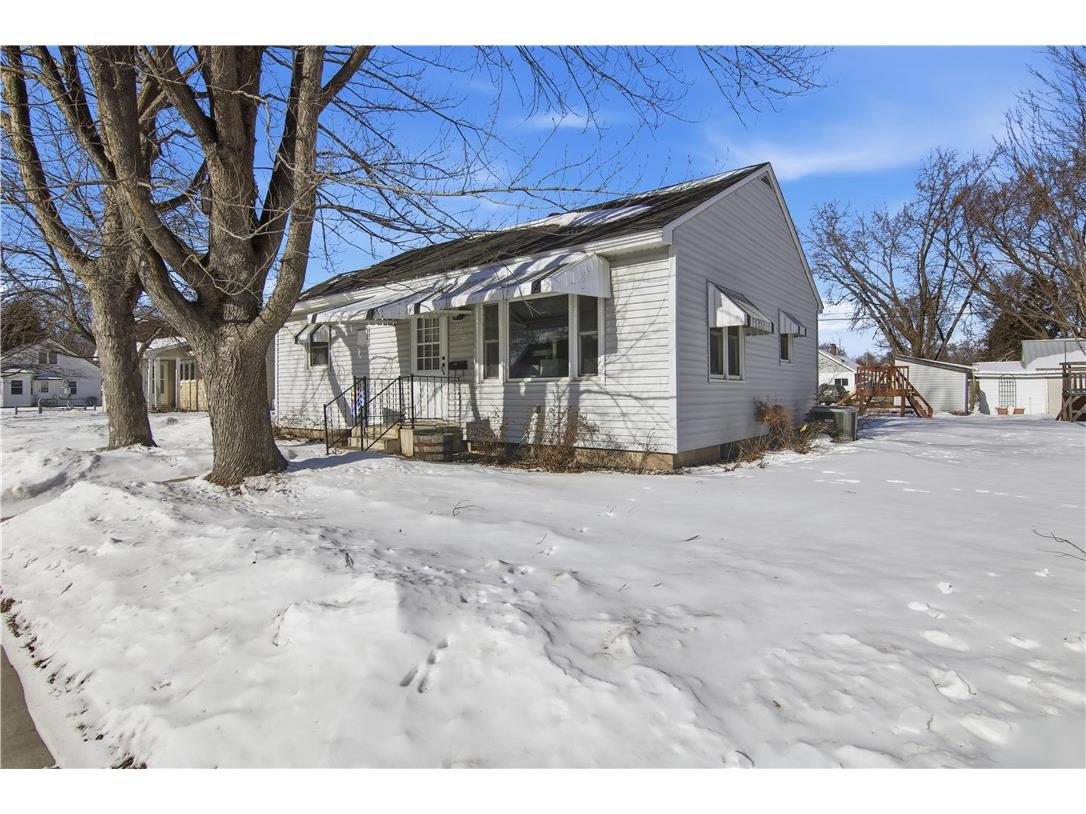 528 W Elm Street Chippewa Falls WI 54729 1598198 image4