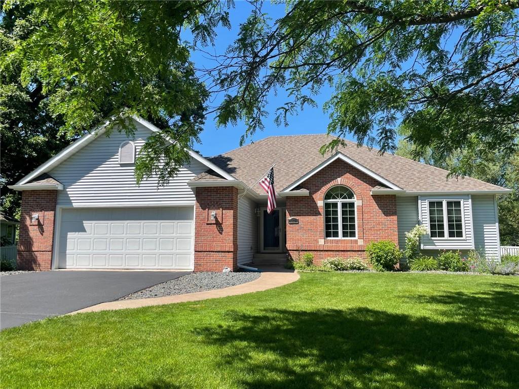 529 Elm Avenue, Menomonie, WI 54751 MLS 1554571 Edina Realty