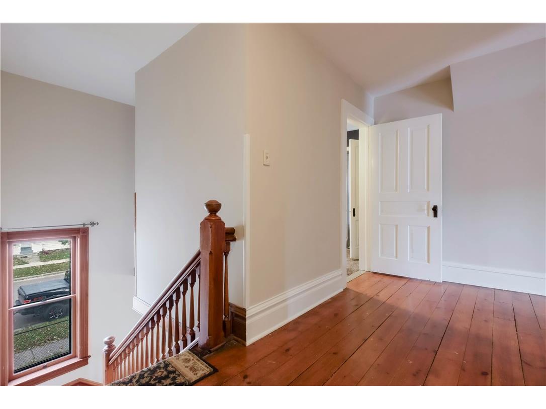 530 Hobart Street Eau Claire WI 54703 1596977 image17