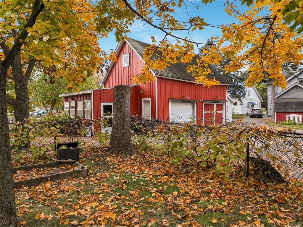 530 Hobart Street Eau Claire WI 54703 1596977 image3