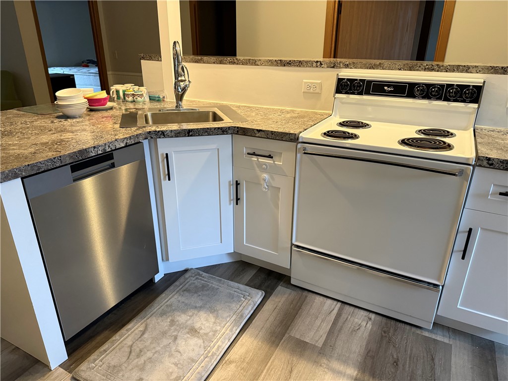 538 Woodridge Court #2 Menomonie WI 54751 1597412 image4