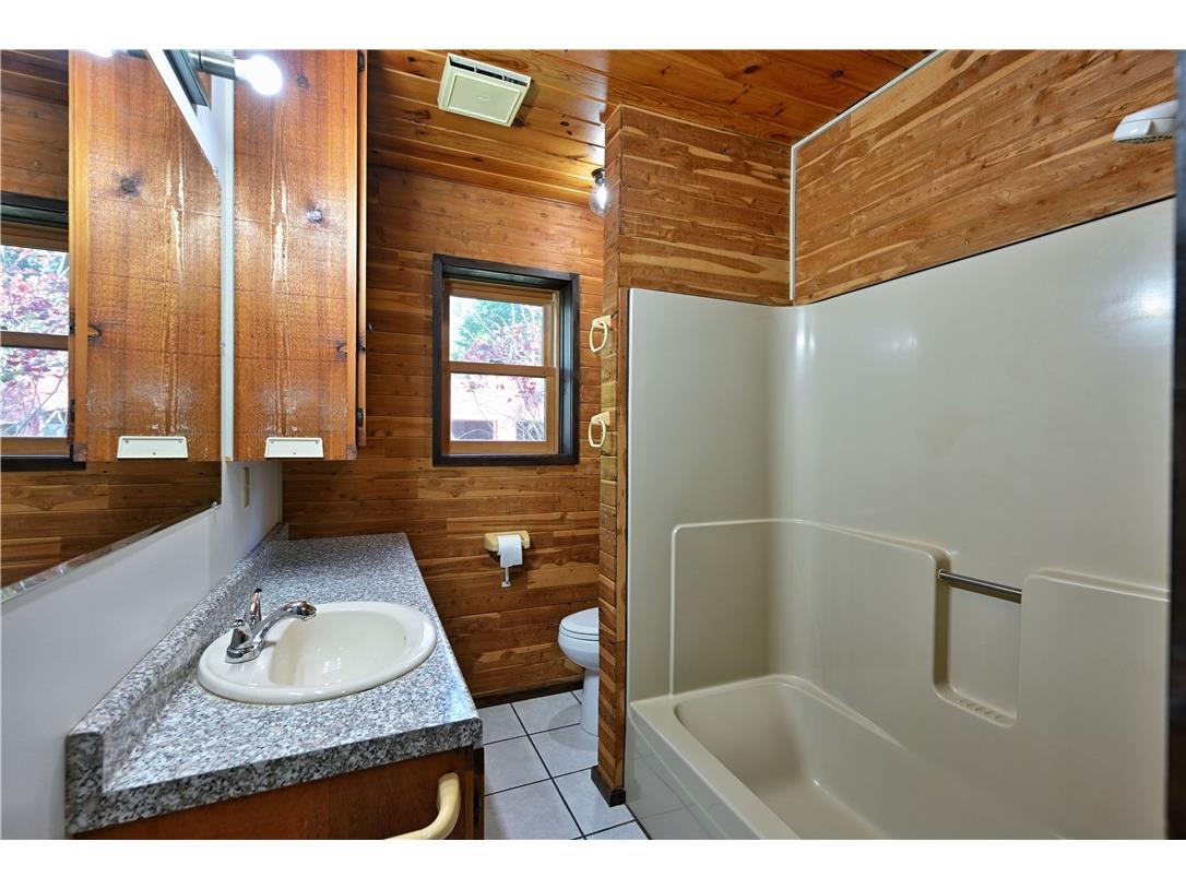 5435 Austin Lake Rd Webster WI 54893 1596010 image34