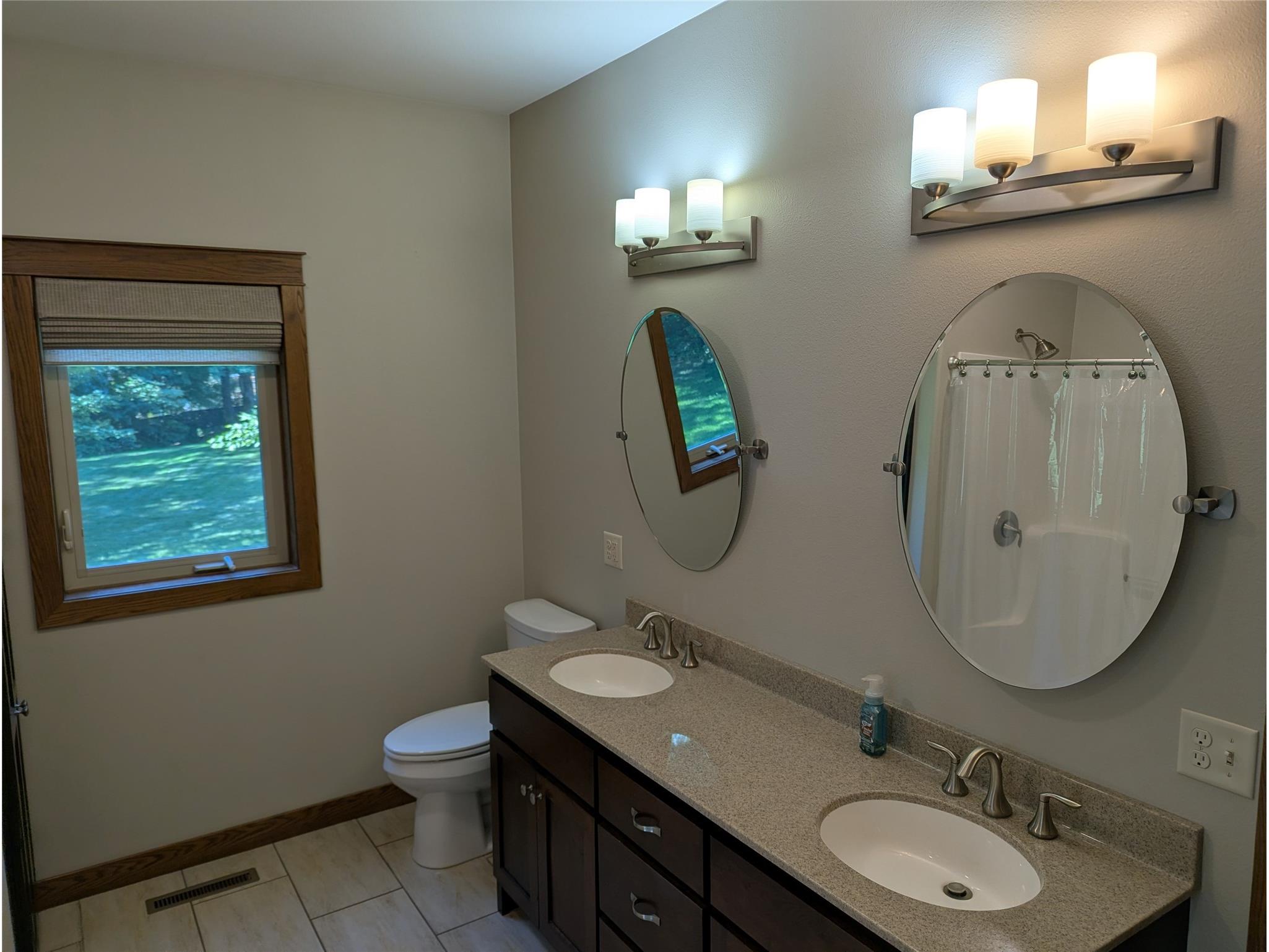 5437 Benjamin Street Eau Claire WI 54703 1602858 image12