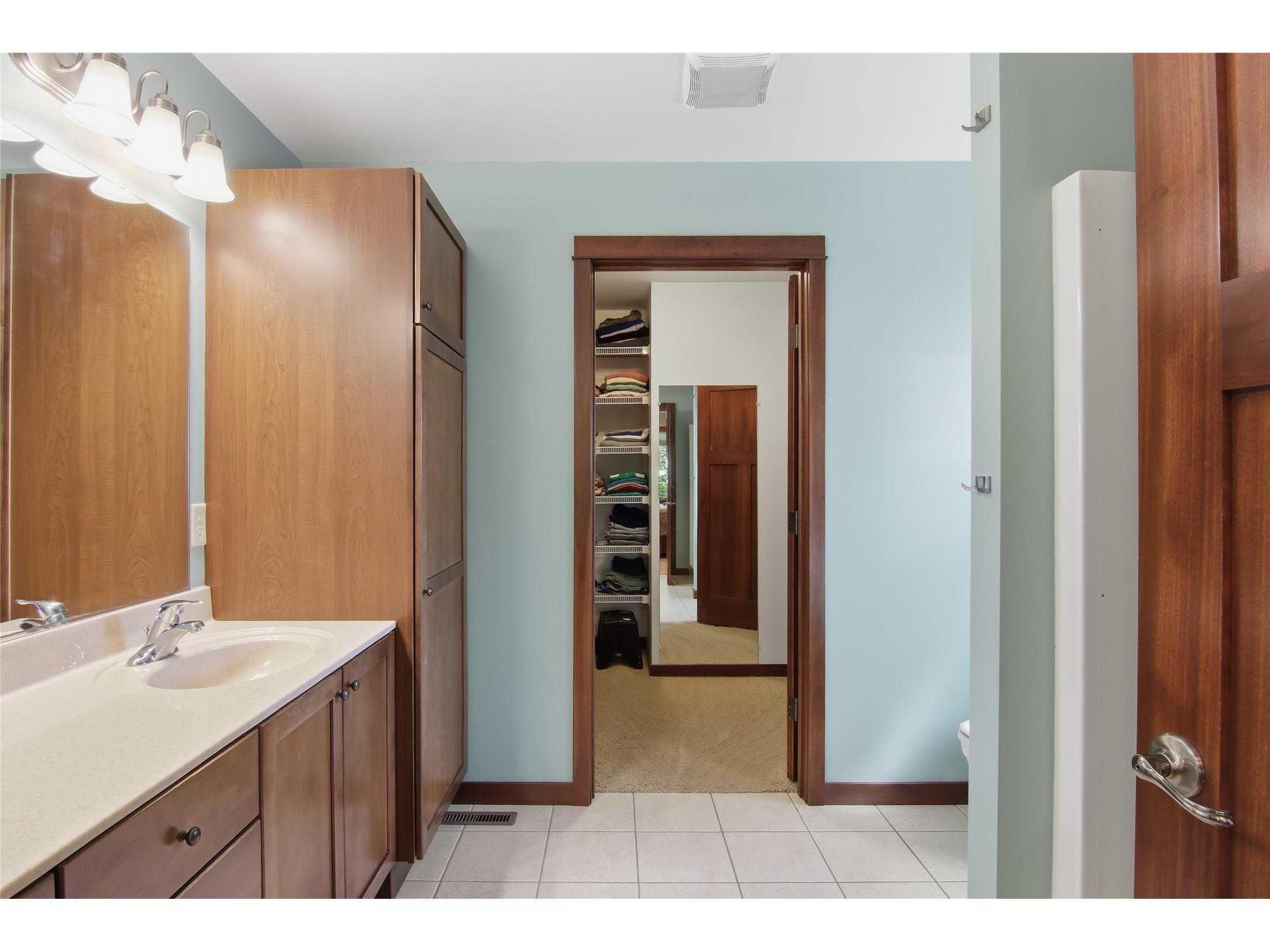 5446 Benjamin Street Eau Claire WI 54703 1601136 image24